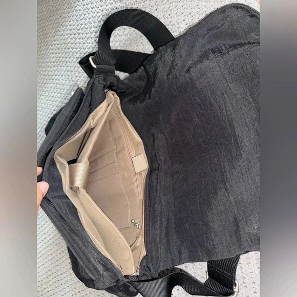 Baggallini 3 Compartment Foldover Black Crossbody Bag - Picture 9 of 10